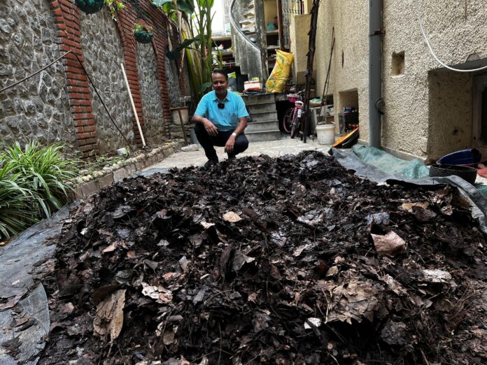 Leaf Mold Compost for Garden: Nature’s Perfect Fertilizer